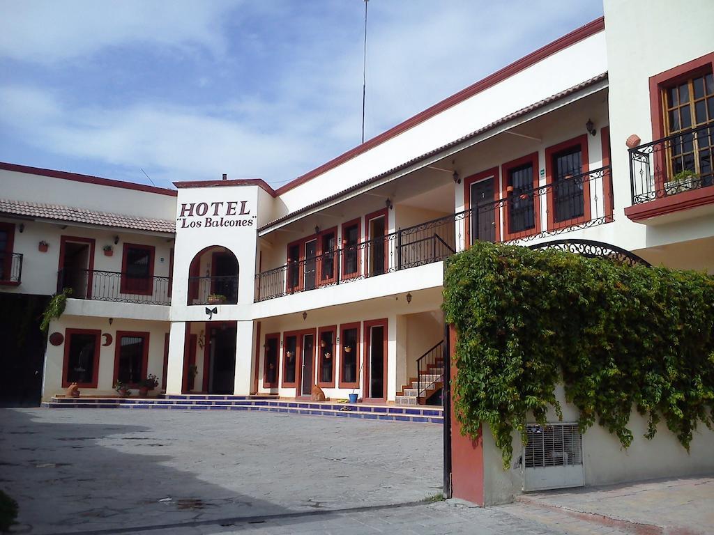 Hotel Los Balcones Parras de la Fuente Exterior foto