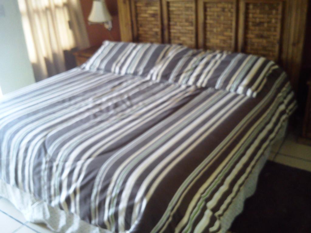 Hotel Los Balcones Parras de la Fuente Habitación foto