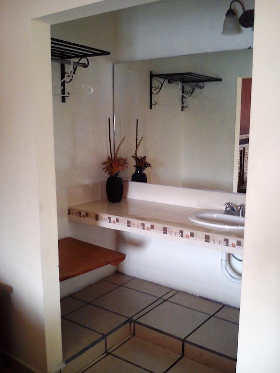 Hotel Los Balcones Parras de la Fuente Habitación foto